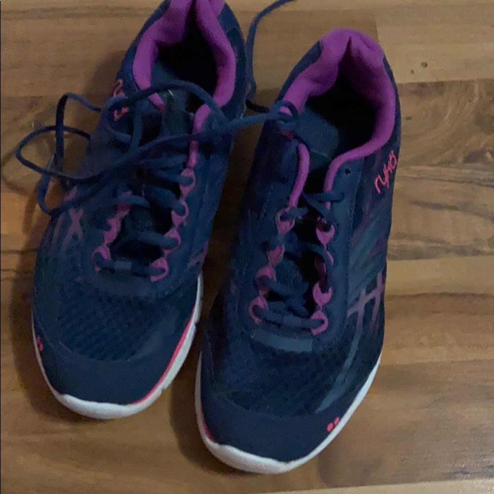 Ryka tennis shoes 8 1/2